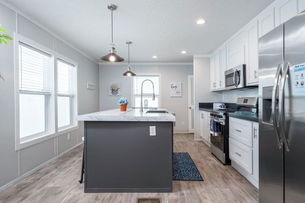 The fusion c kitchen home features