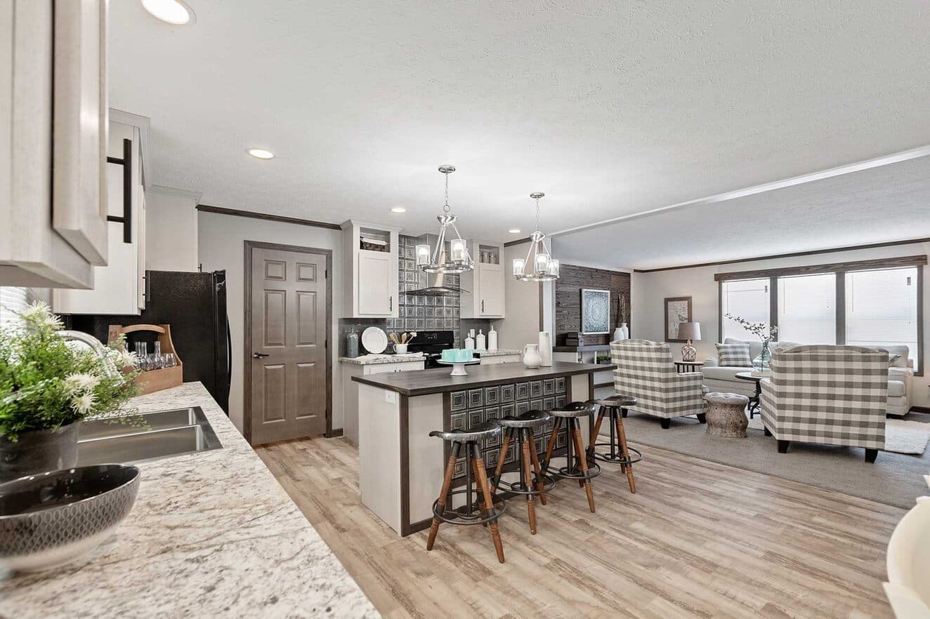 The winchester 184021 kitchen home features