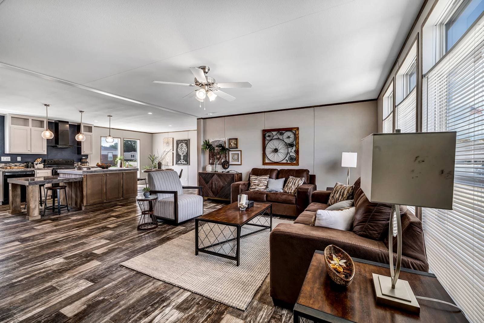 Nm3248b interior home features