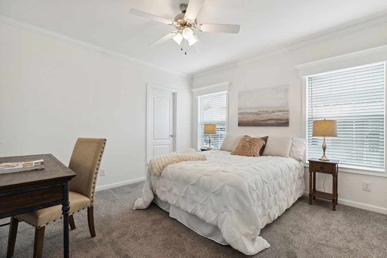 Silver springs 5029 bedroom home features