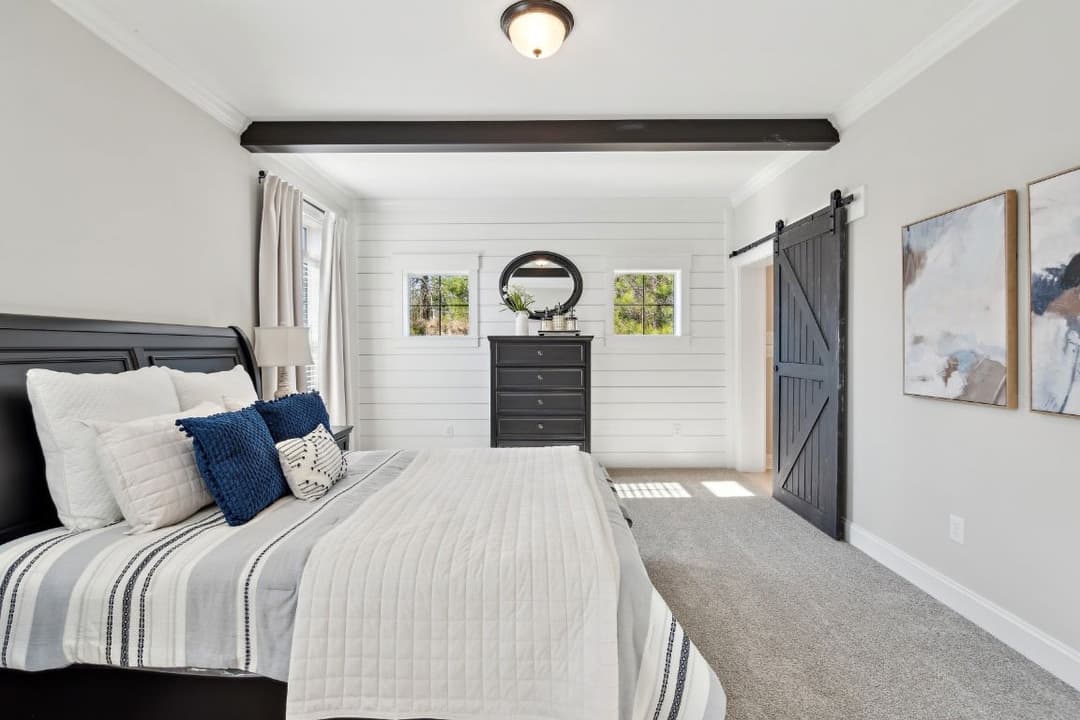 Whitfield cape bedroom home features