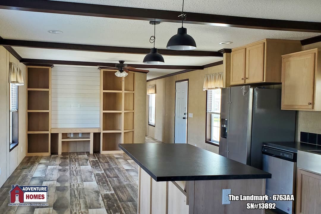 Landmark | 6763aa interior home features