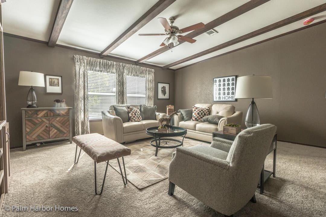 Magnum 32764f interior home features