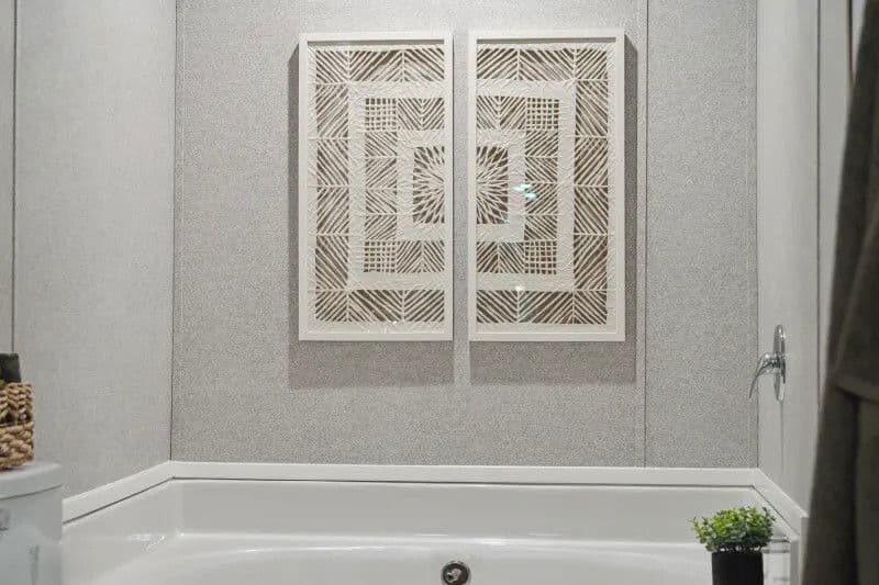 Williamsburg bathroom home features