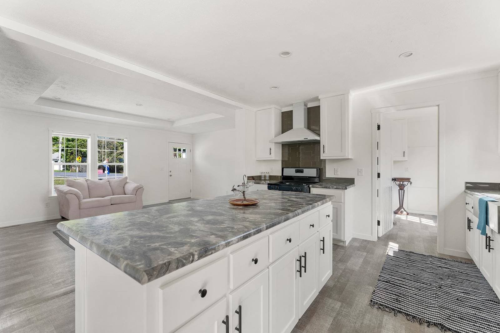 East point - insight kitchen home features