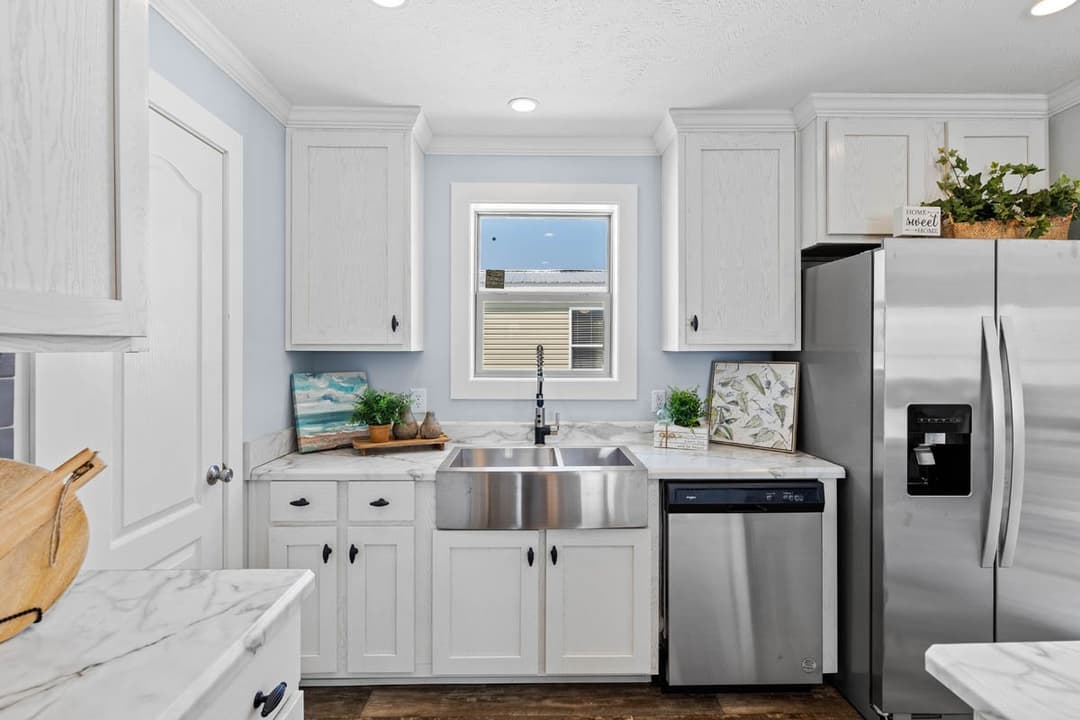 Mchann kitchen home features