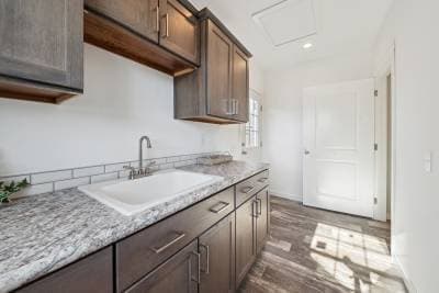 Pinot kitchen home features