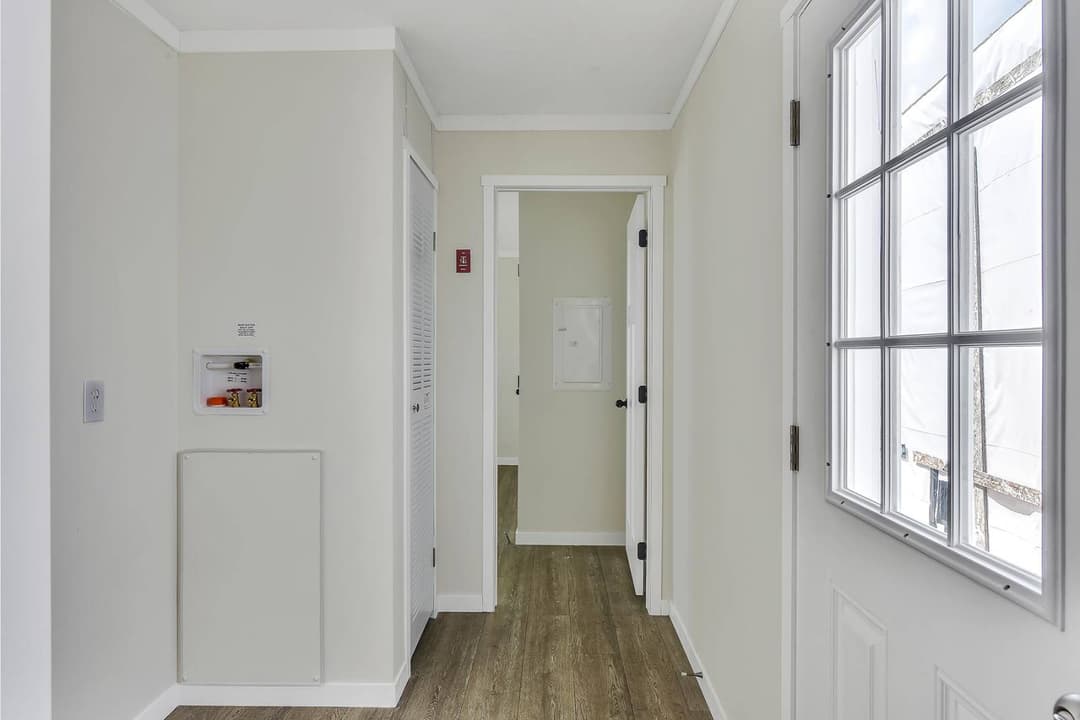 Accolade interior home features