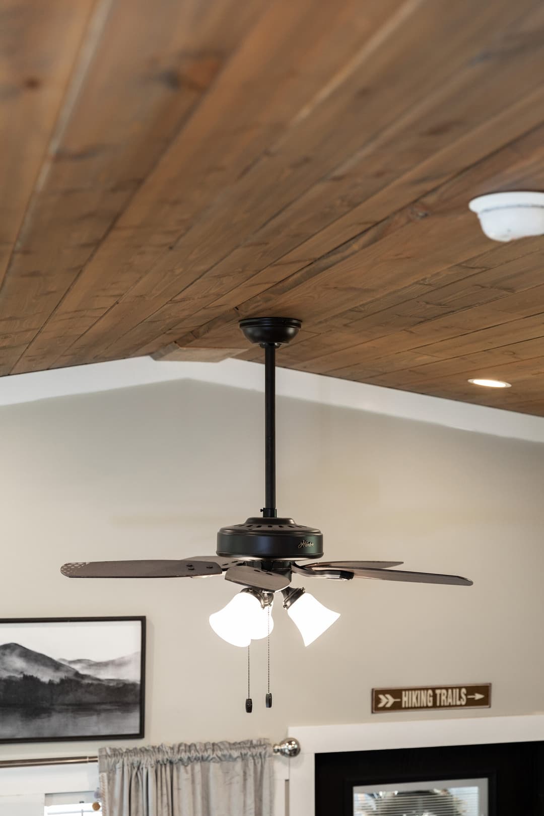 Swayback interior home features