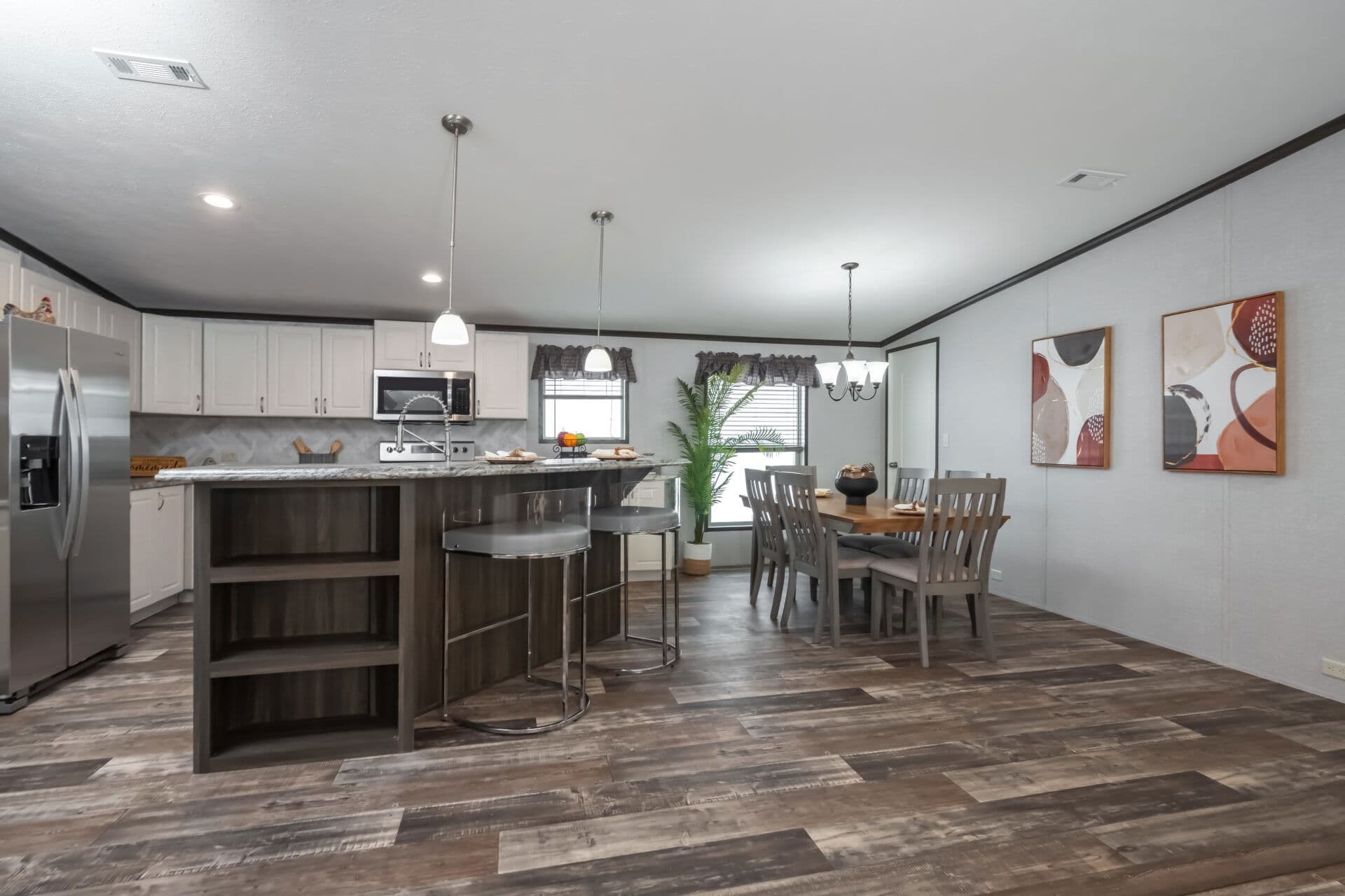 Select s-3256-42a interior home features