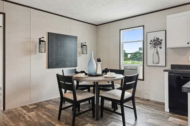 Apex interior home features