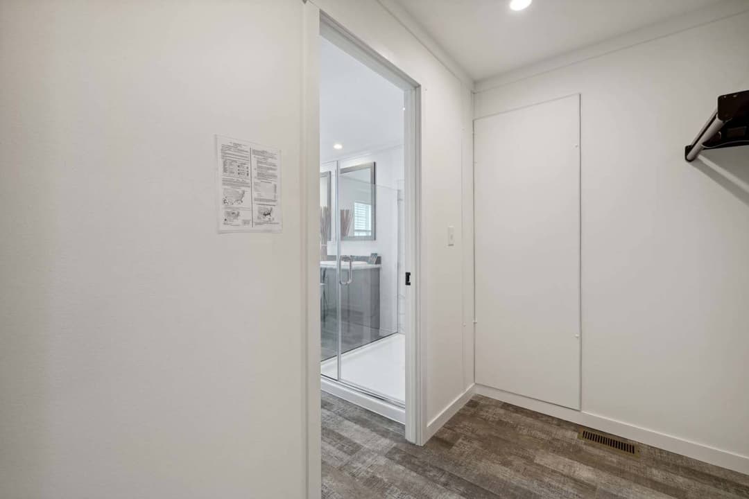 Elevate 60 bedroom home features