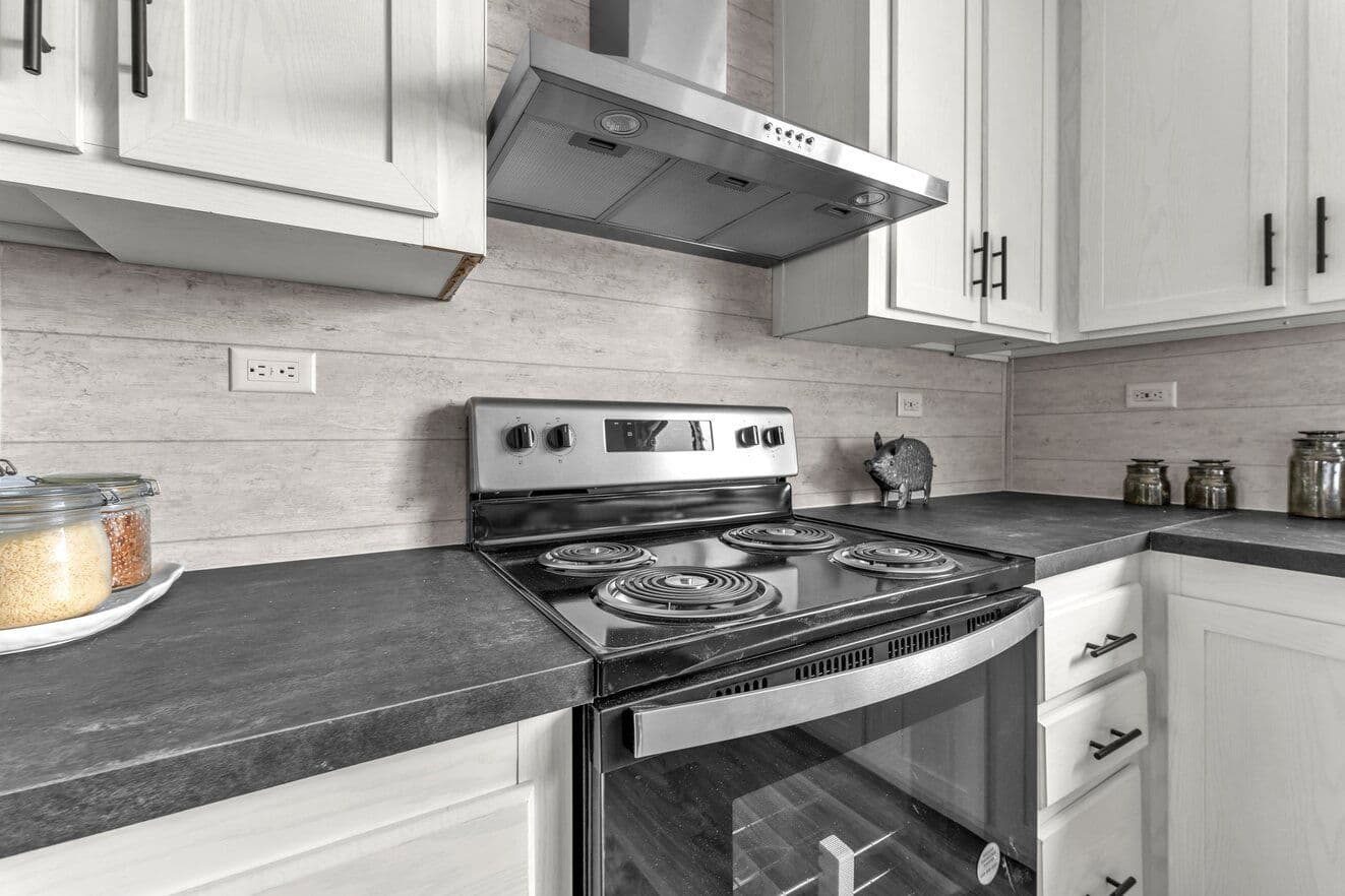 Palm harbor elite 28523f kitchen home features