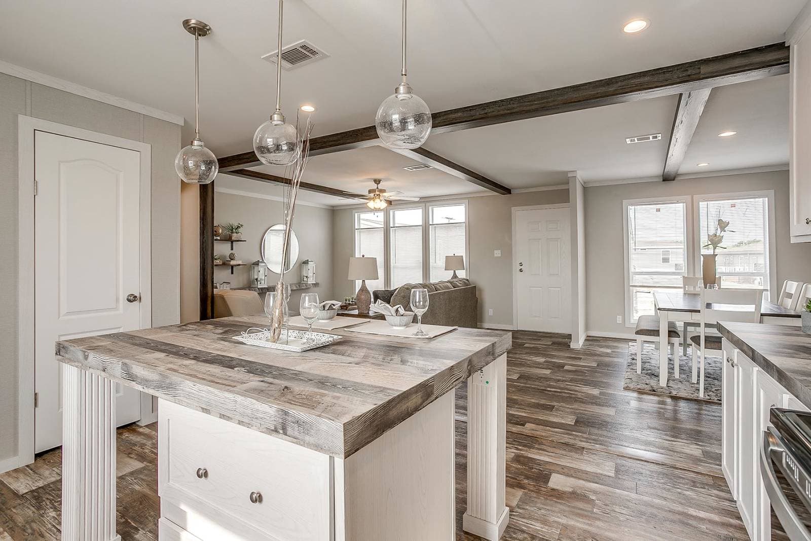 Nm2856a kitchen home features