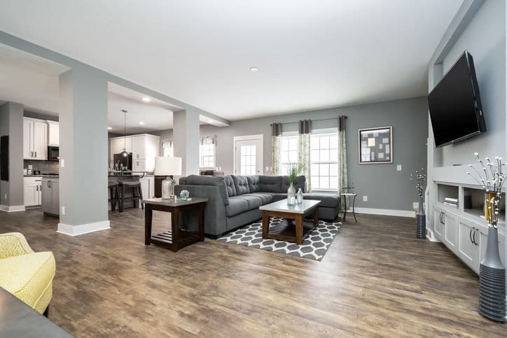 Saddle ridge 28663a interior home features