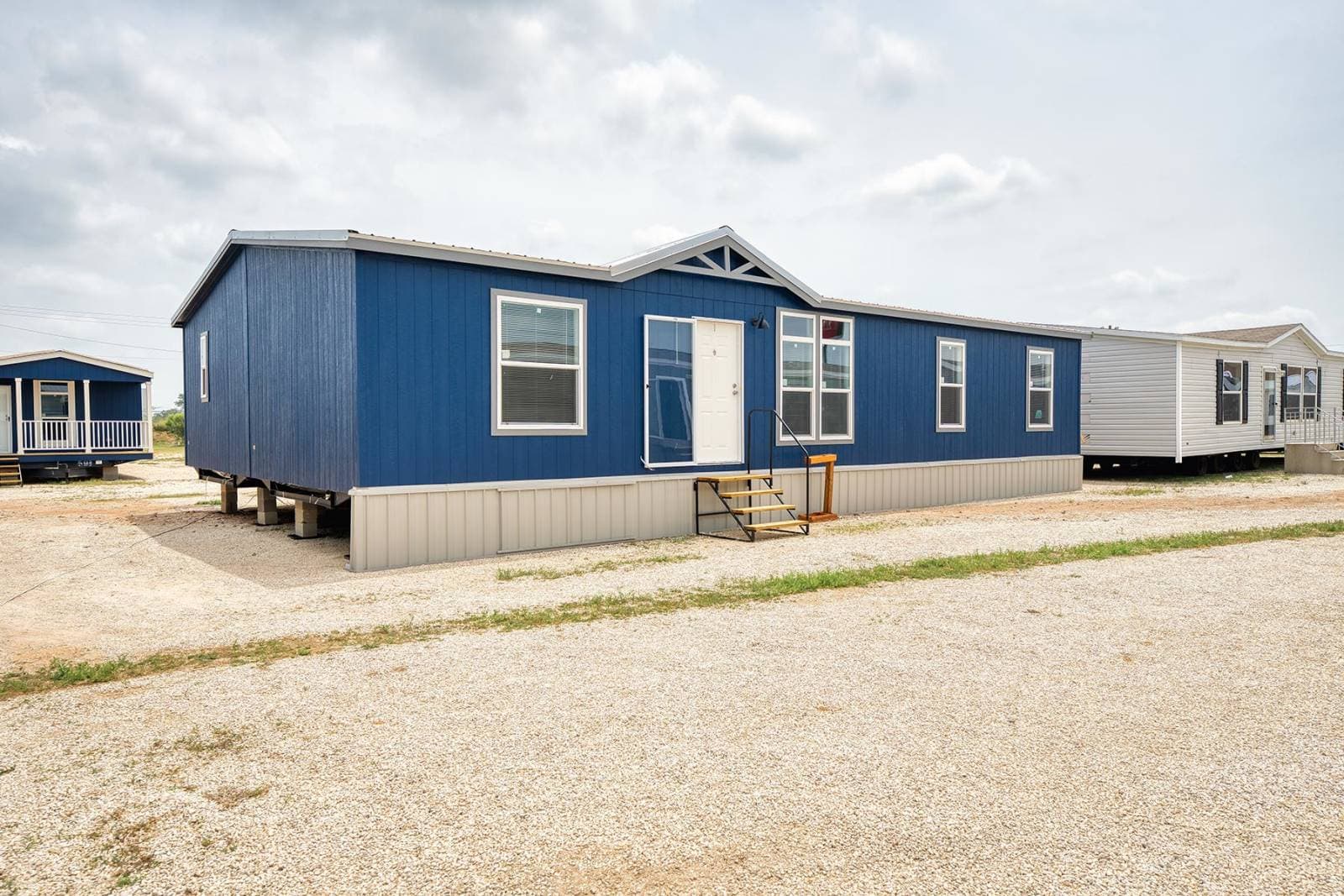 Nm3252a exterior home features