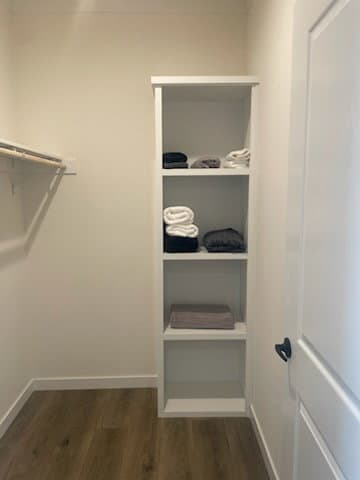 Kritzer interior home features