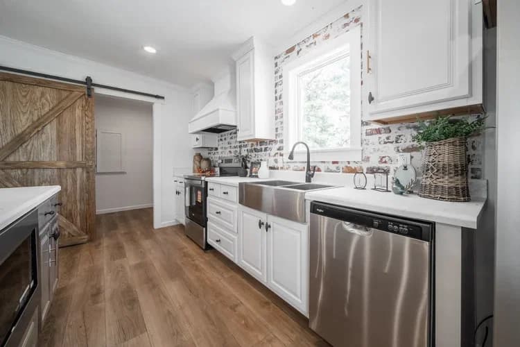 Sky harbor 2.0 kitchen home features