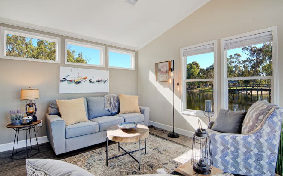 Eagle j60ep8 interior home features