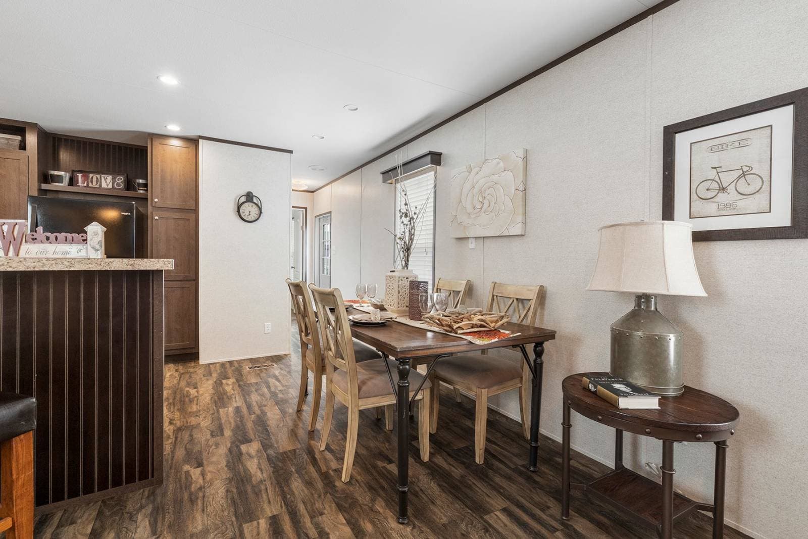 Cs1660a interior home features