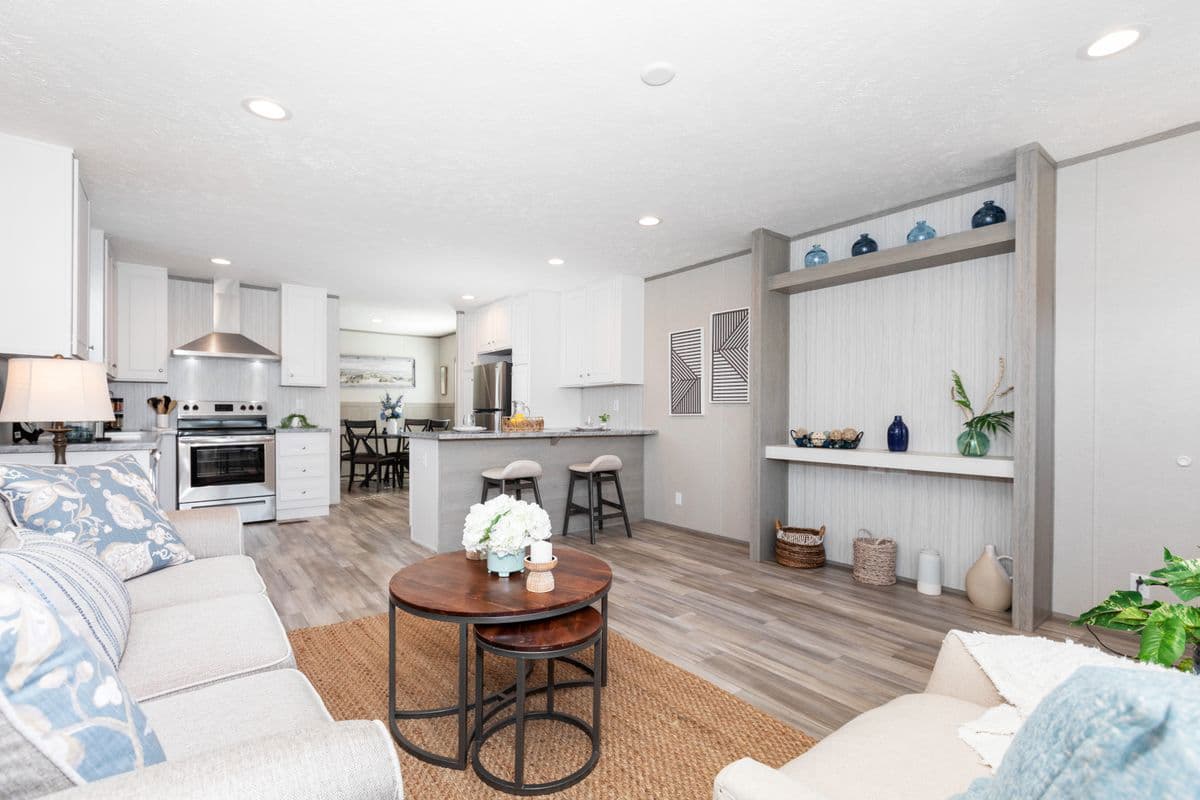 Blazer 76 f interior home features