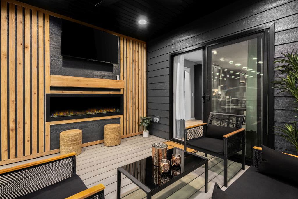 Millenian 2 exterior home features