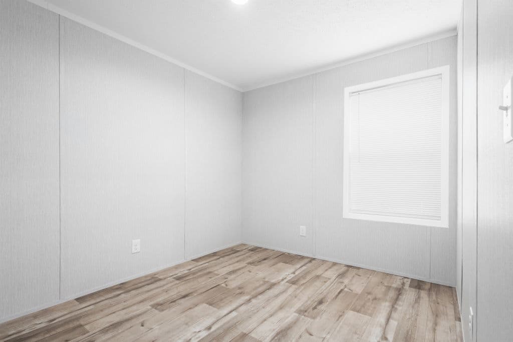 Blazer select ts1043-v bedroom home features