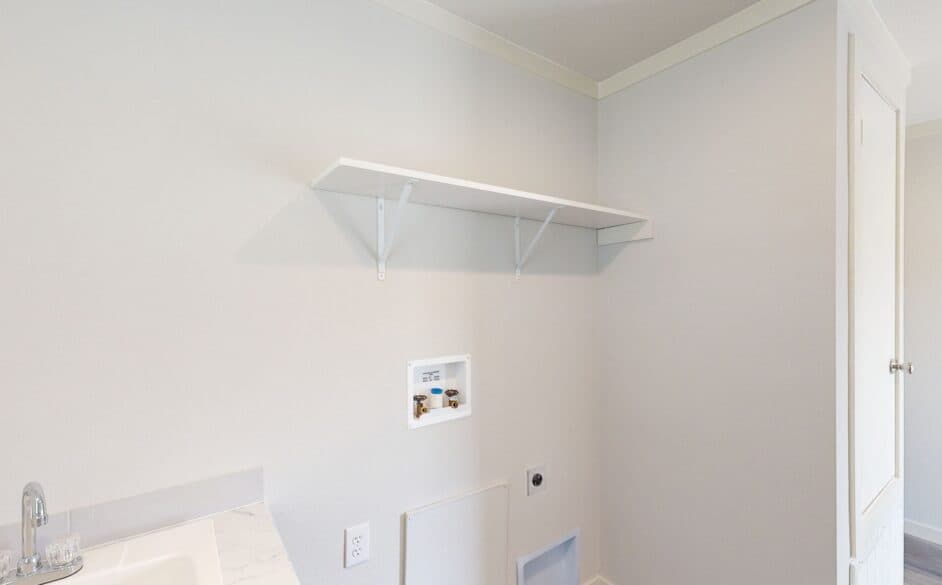 Nordic 6364 interior home features