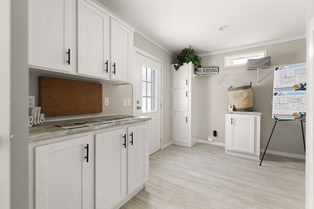 Big beam house 32663x interior home features