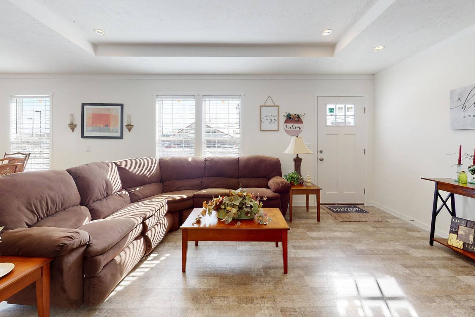 East point - intrigue interior home features