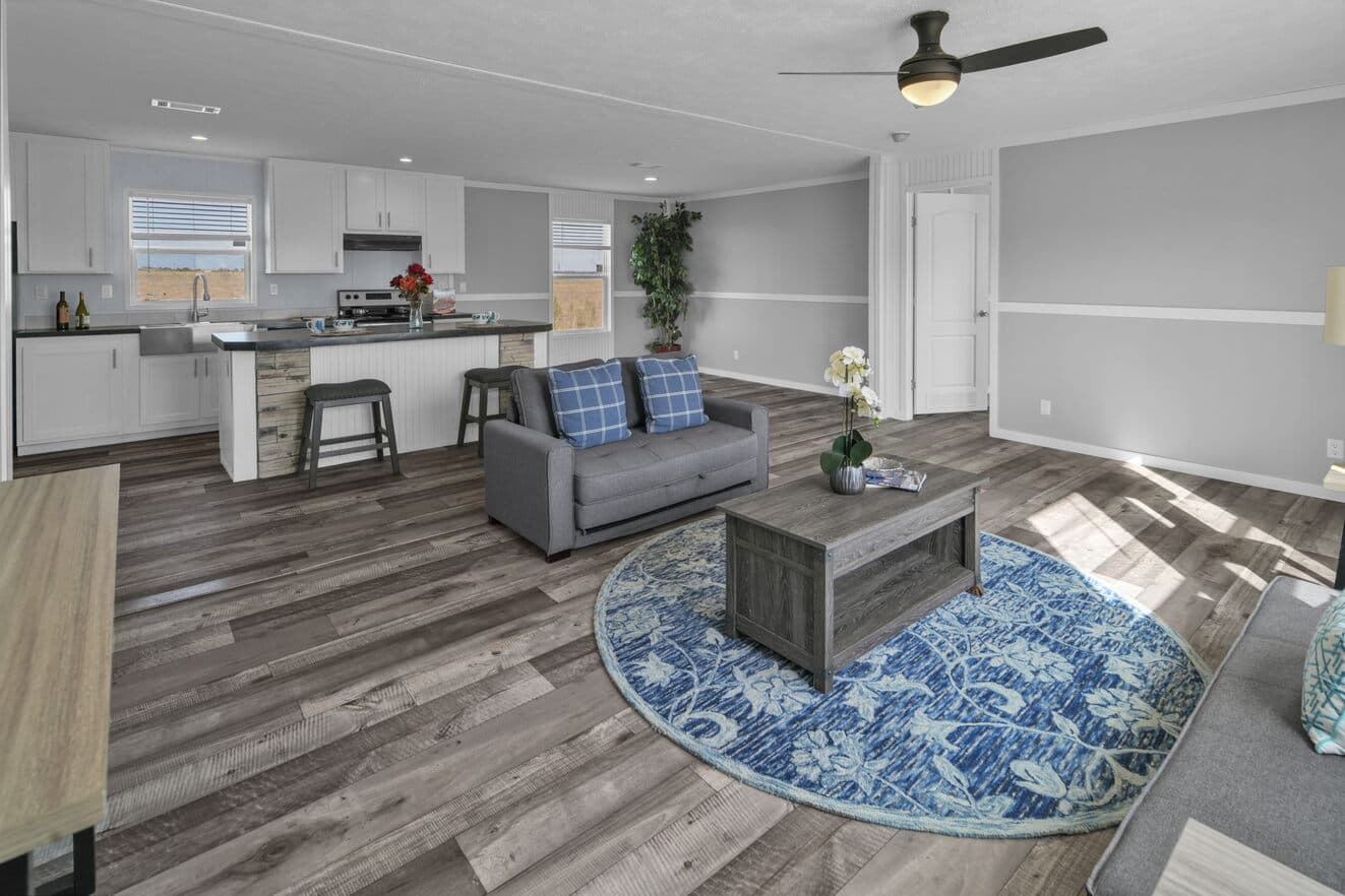 Alamo lite 28724t interior home features