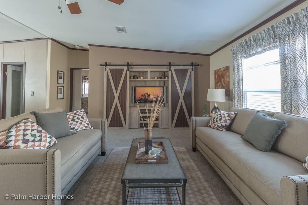 Magnum 32764f interior home features