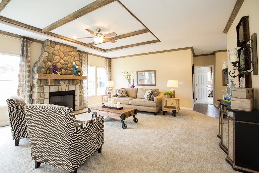 2483 heritage interior home features