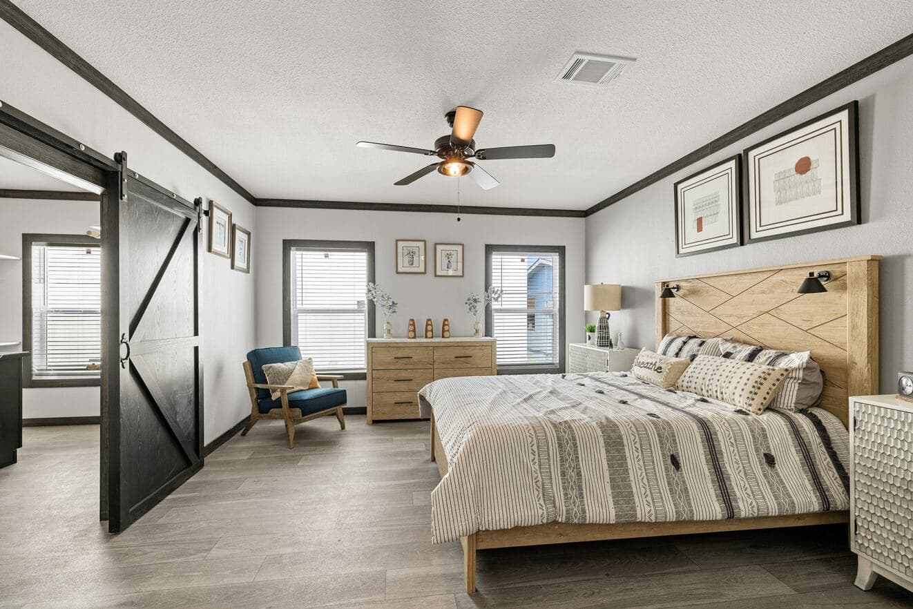 Pecan valley  30603p bedroom home features