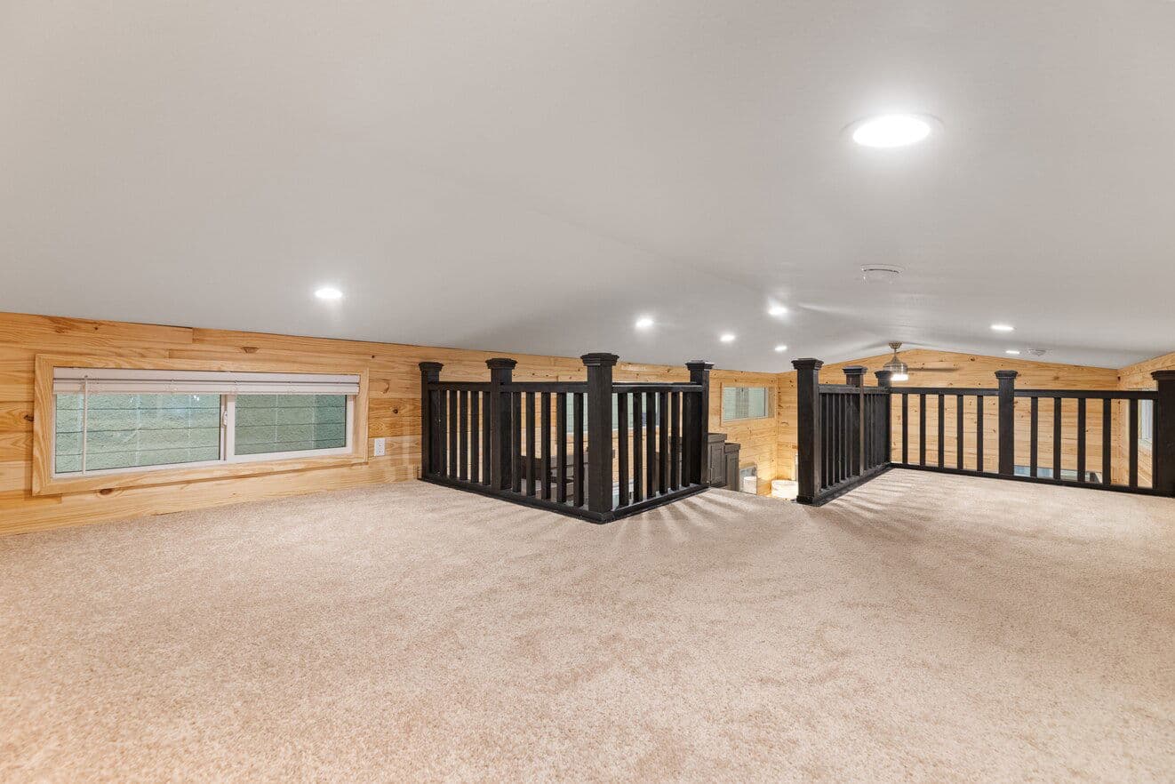 Eagle loft 13291p interior home features