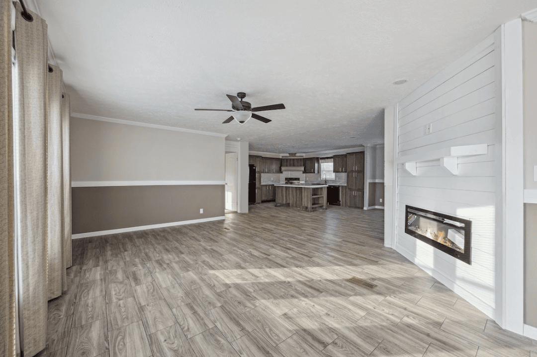 Md-52-32 interior home features