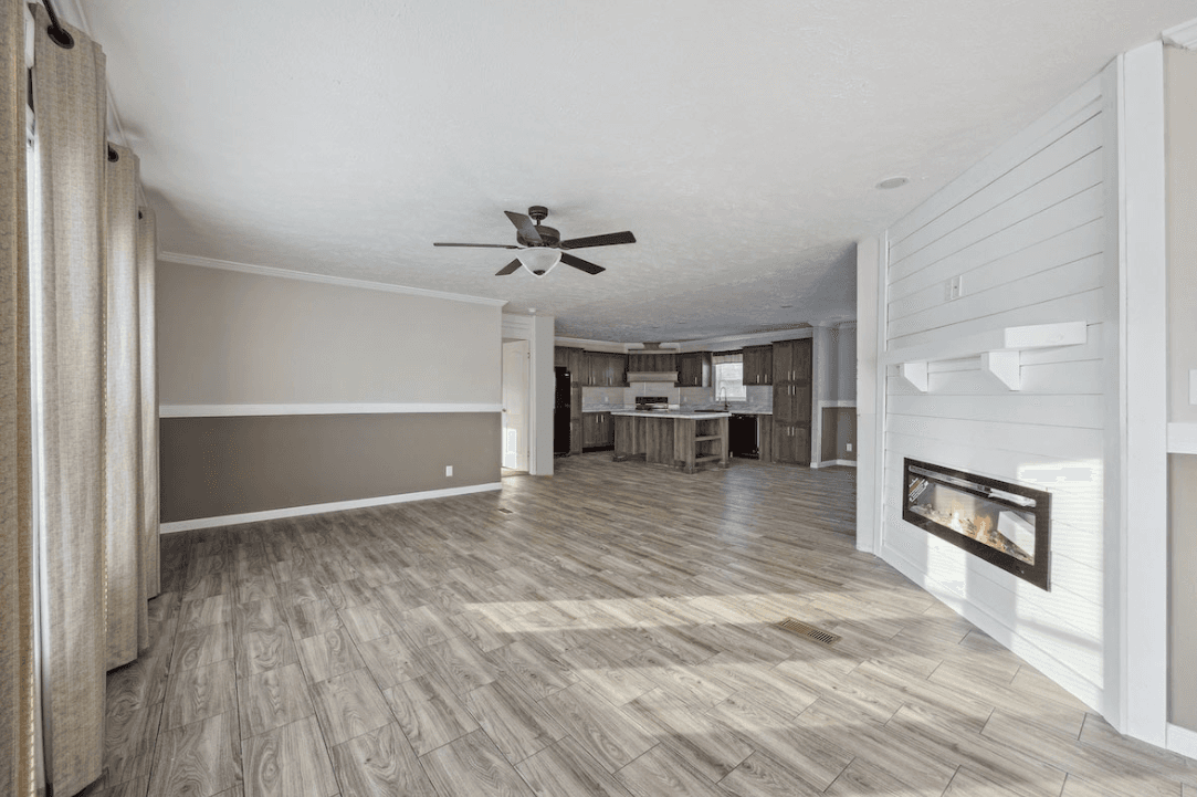 Md-52-32 interior home features