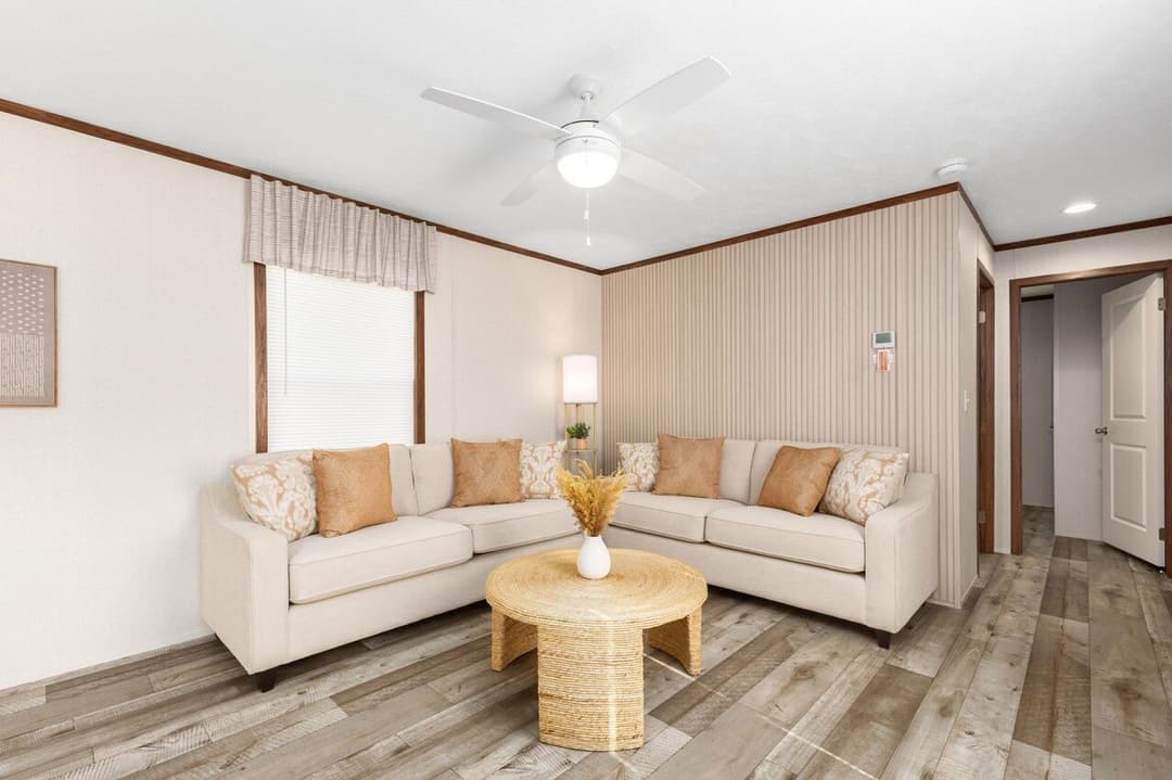 Elite 2 interior home features