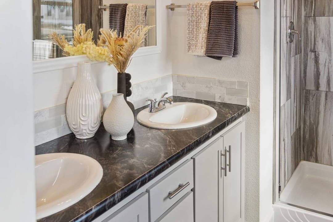 Orion-e bathroom home features