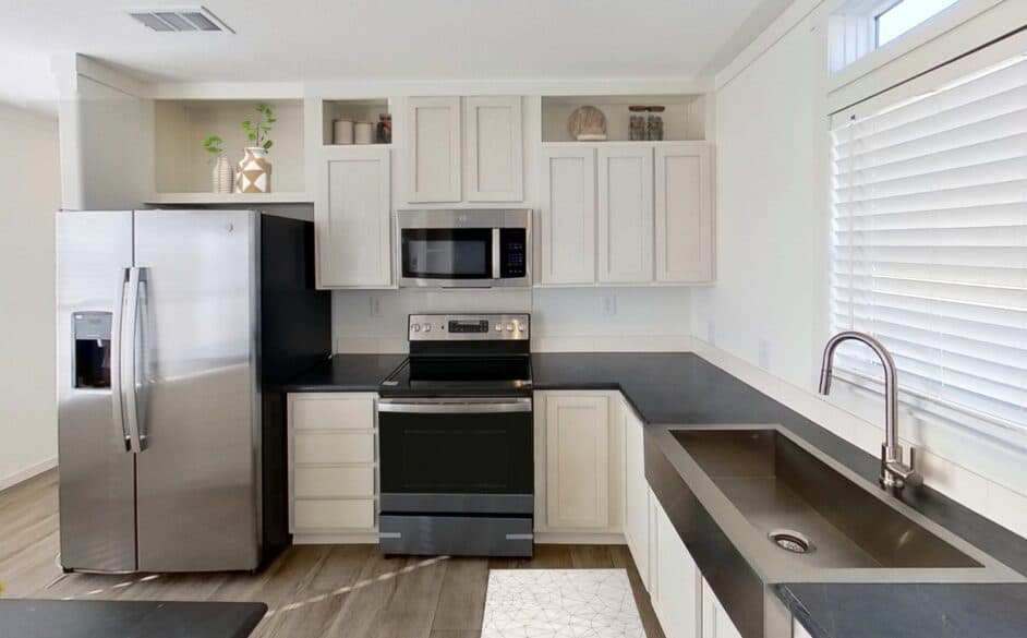 Horseshoe hill h76p kitchen home features