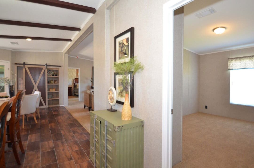 Kensington 28604k interior home features