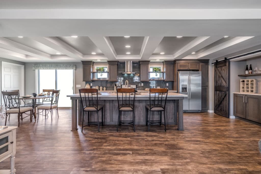 Le fantastique ranch 2p2603-r kitchen home features