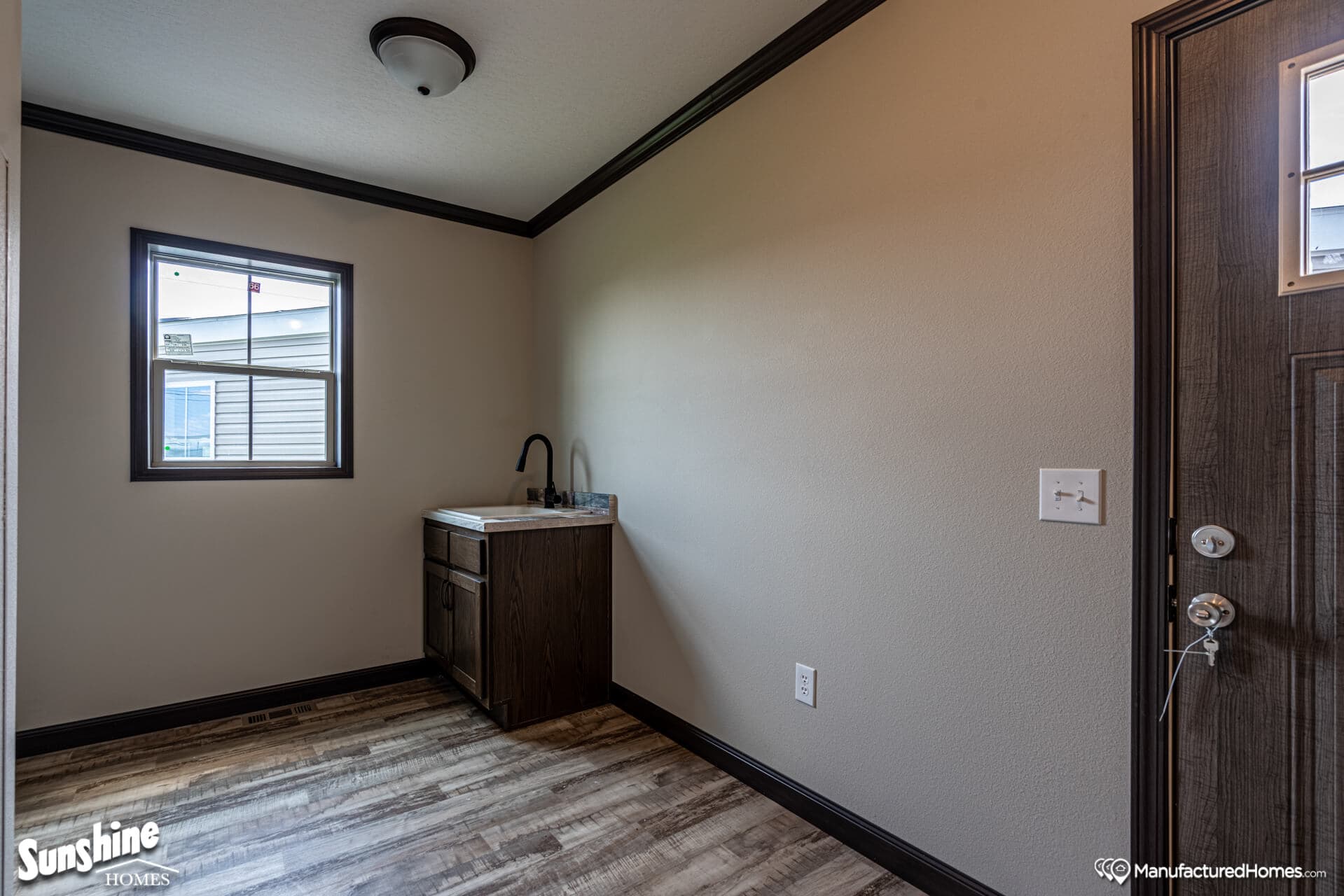 Pri3270-2050 interior home features