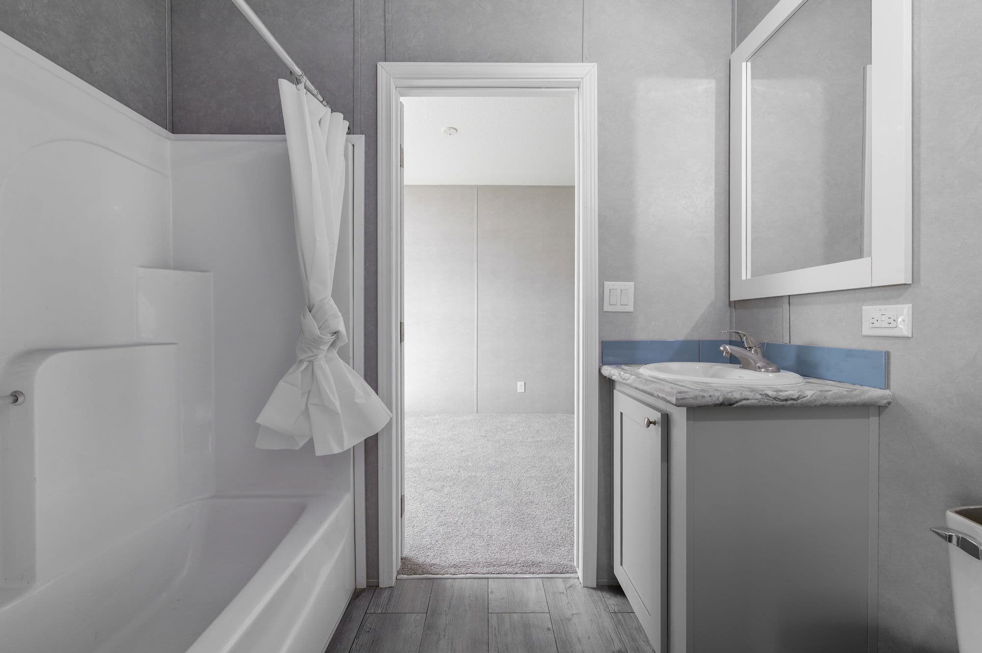 Keaton bathroom home features