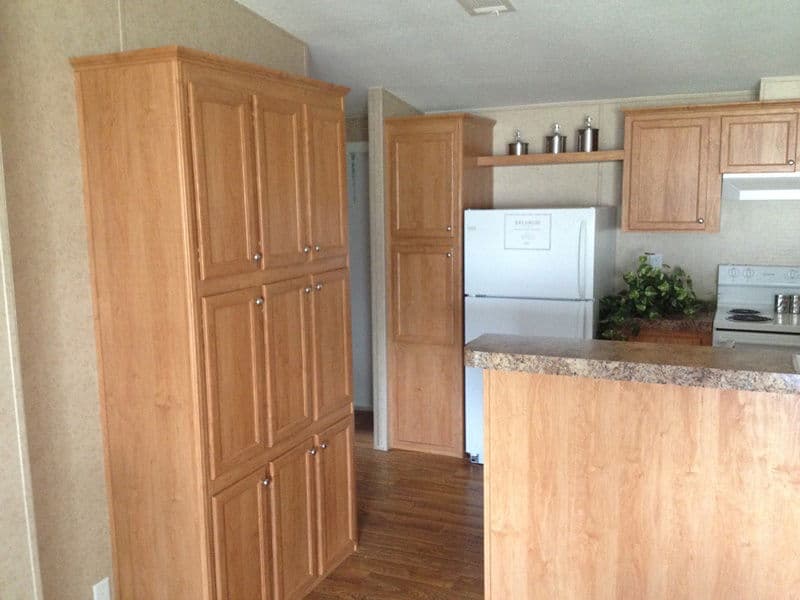 Gail 3 br 2840 kitchen home features