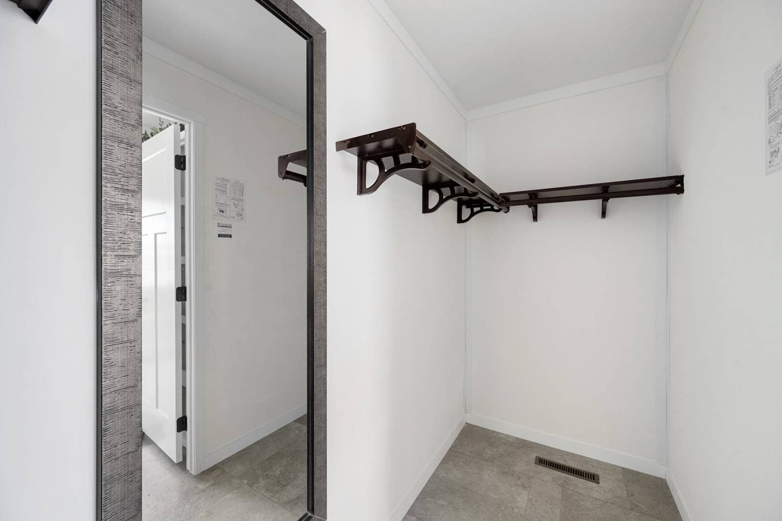 East point - elevate 52 bedroom home features