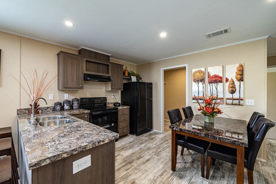 Miccosukee kitchen home features