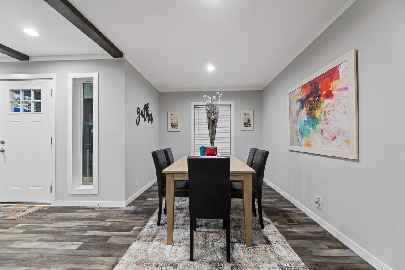 K2 interior home features