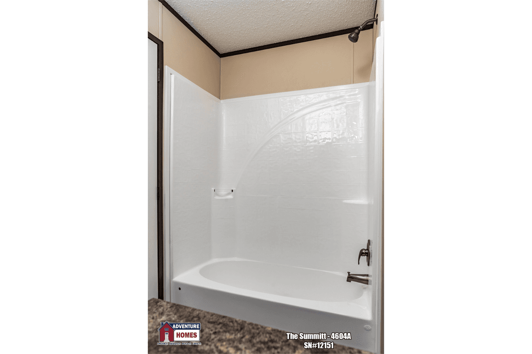 Summitt | 4604a bathroom home features
