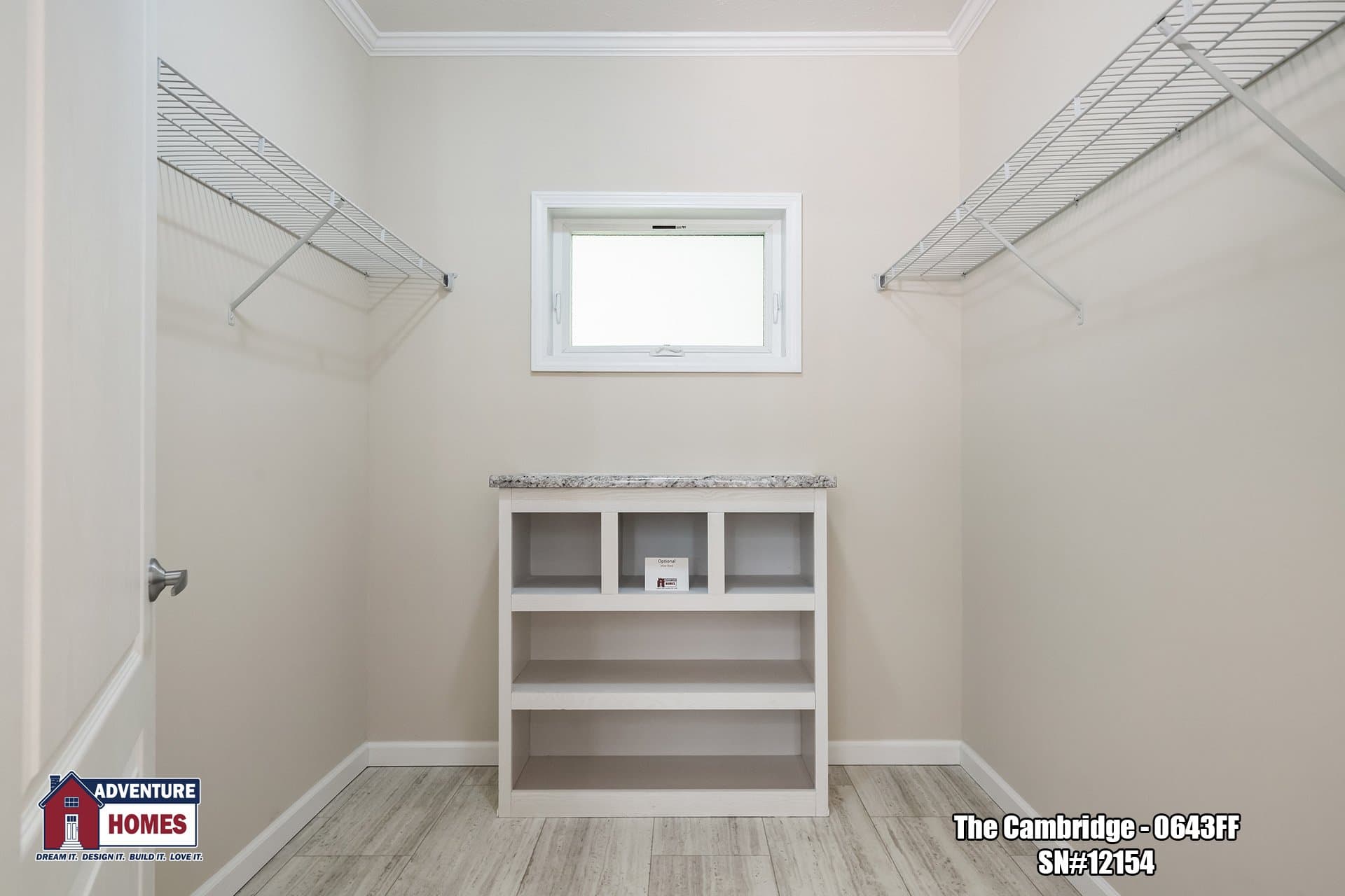 Cambridge | 0643ff bedroom home features